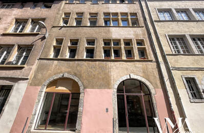 EXCLUSIVITÉ / Local de 31 m2 dans un bel immeuble ancien — photo du bien