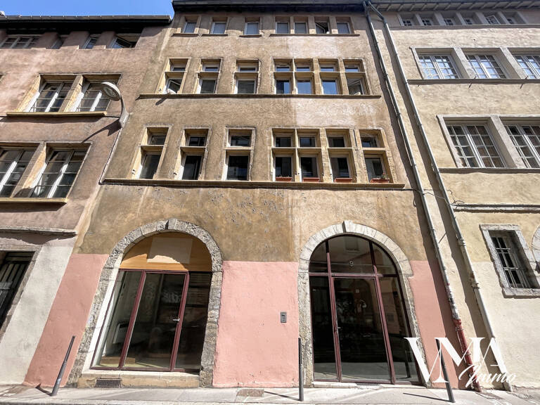 EXCLUSIVITÉ / Local de 31 m2 dans un bel immeuble ancien — photo 1