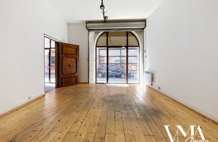 EXCLUSIVITÉ / Local de 31 m2 dans un bel immeuble ancien — photo 2