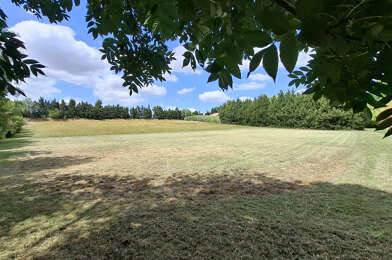 Terrain  129600 €