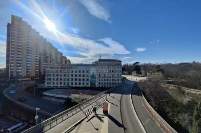 Appartement 3 pièces 240000 €