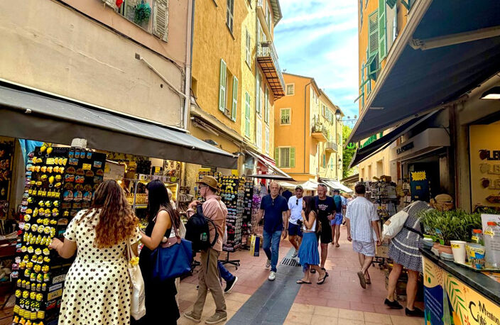 Exclusivité Menton Rue Pietonne 2p en duplex refait à neuf — photo 4