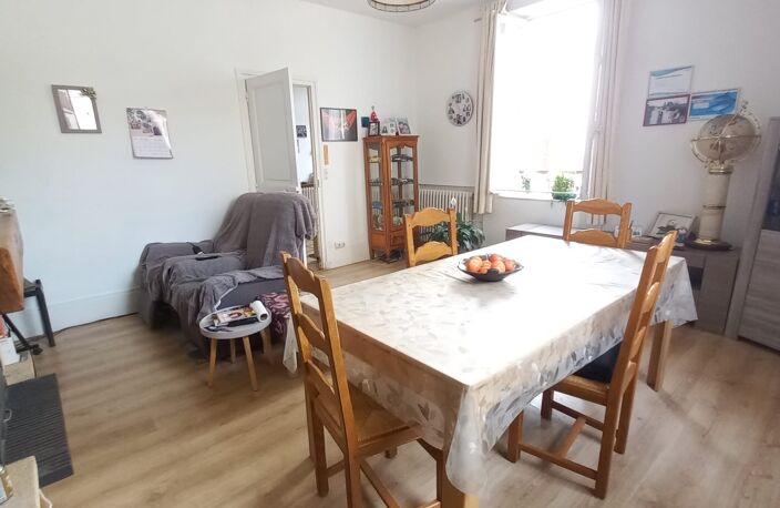Vente Maison/villa 5 pièces — photo 2
