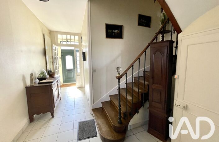 Vente Maison/villa 8 pièces — photo 2