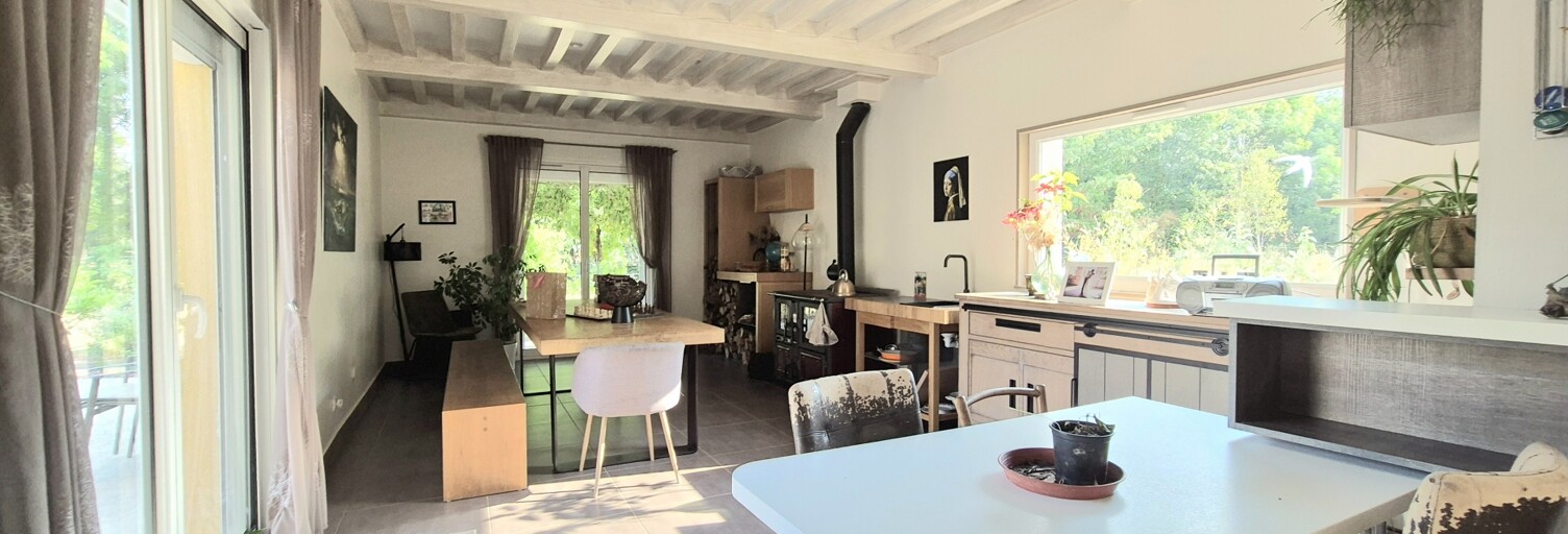 Maison 8 Pièces 208 m² à vendre à Grézolles (42260)