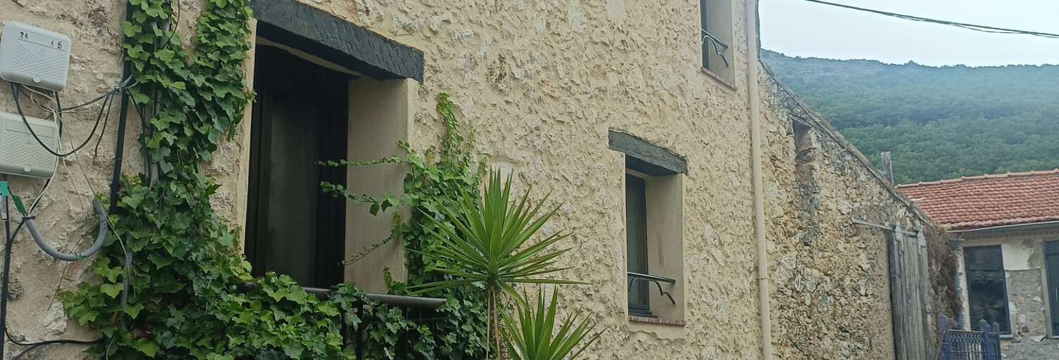 Maison 3 Pièces 81 m² à louer à Bouyon (06510)