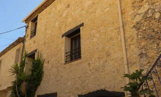 Maison 3 Pièces 81 m² à louer à Bouyon (06510)