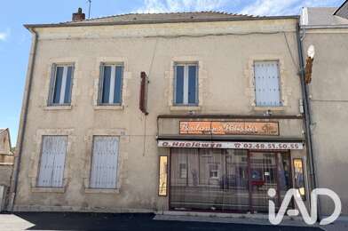 Immeuble  83000 €