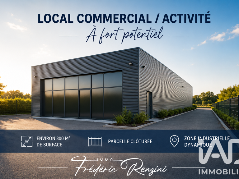 Vente Boutique/Local commercial 300 m&sup2; — photo 1