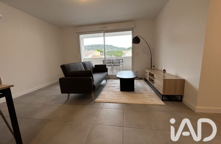 Location Appartement 3 pièces — photo 2