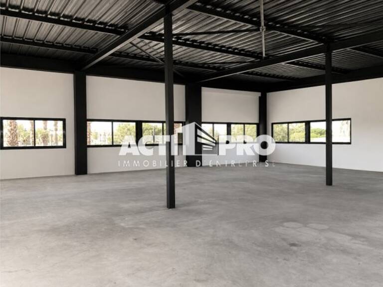 Bureaux à louer — photo 1