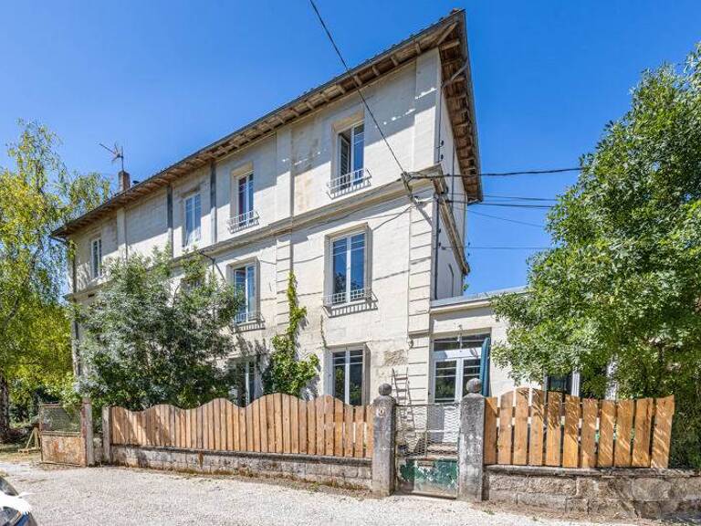 Maison en pierre de 4 pièces principales — photo 1