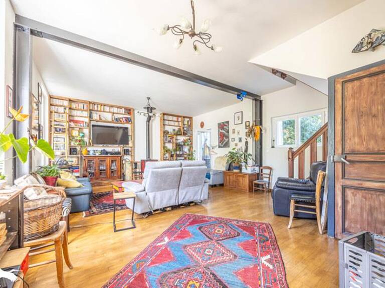 Maison en pierre de 4 pièces principales — photo 1