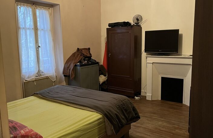 Vente maison 6 pièces 115 m² La Rochefoucauld-en-Angoumois (16110) — photo 4