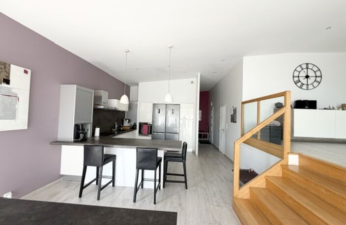Contemporaine de 5 pièces principales — photo 4