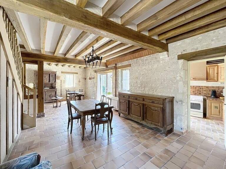 Maison en pierre de 5 pièces principales — photo 1