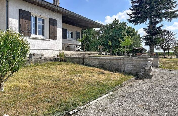 Pavillon de 7 pièces principales — photo 2