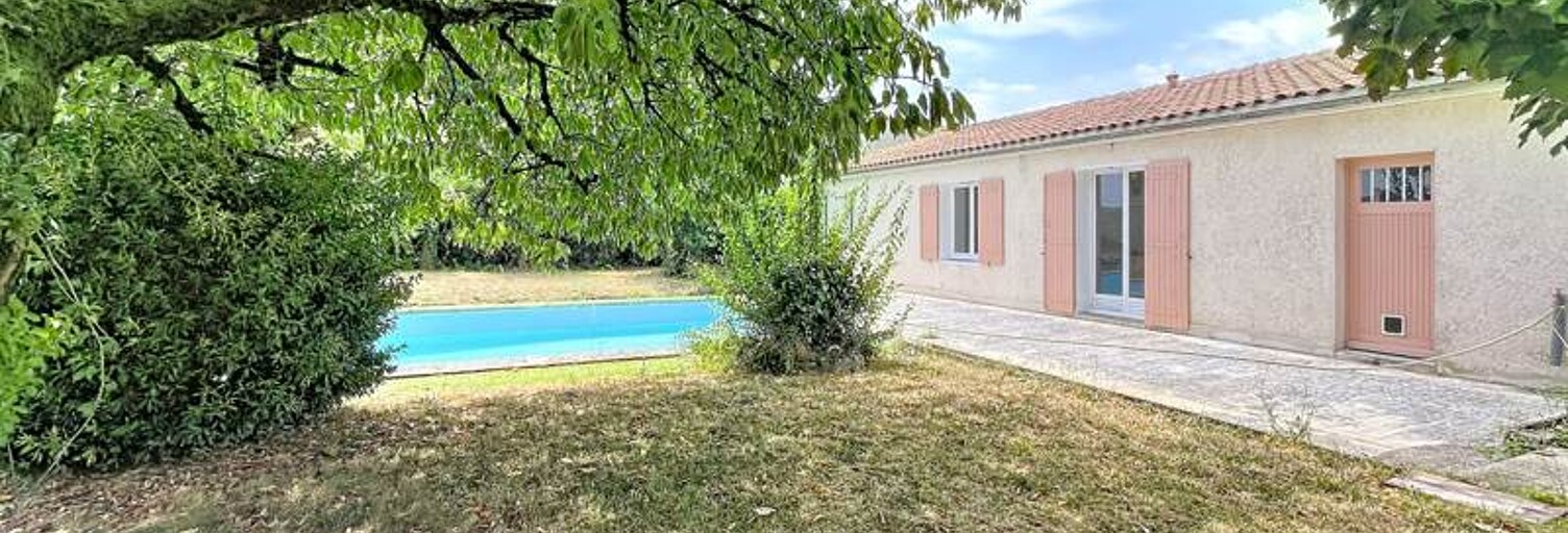 Maison 4 Pièces 113 m² à vendre à Romegoux (17250)