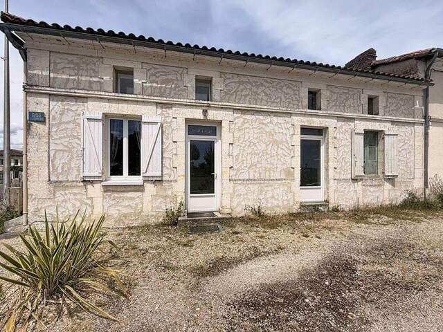 Maison en pierre de 3 pièces principales — photo du bien