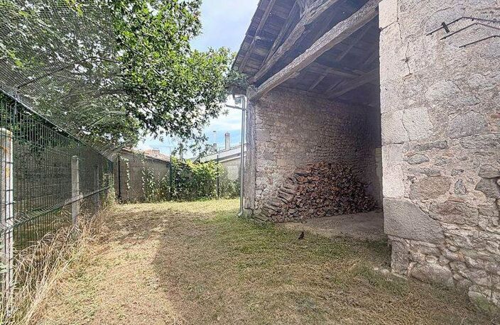 Maison en pierre de 3 pièces principales — photo 3