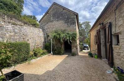 Maison en pierre de 4 pièces principales — photo du bien