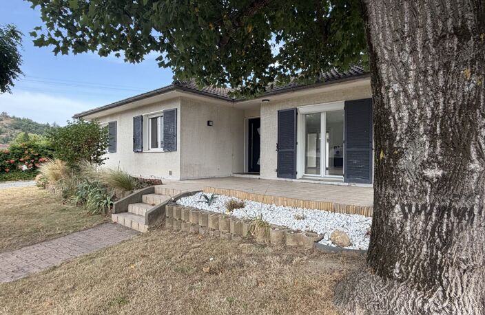 Maison 5 Pièces à CHATEAUNEU SUR ISERE — photo 2