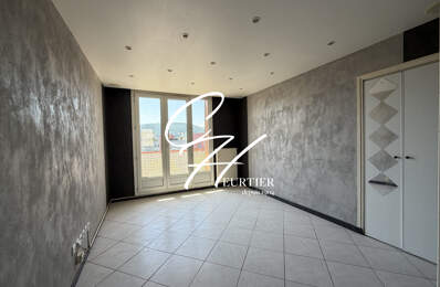 ECHIROLLES Appartement T3 DERNIER ETAGE — photo du bien