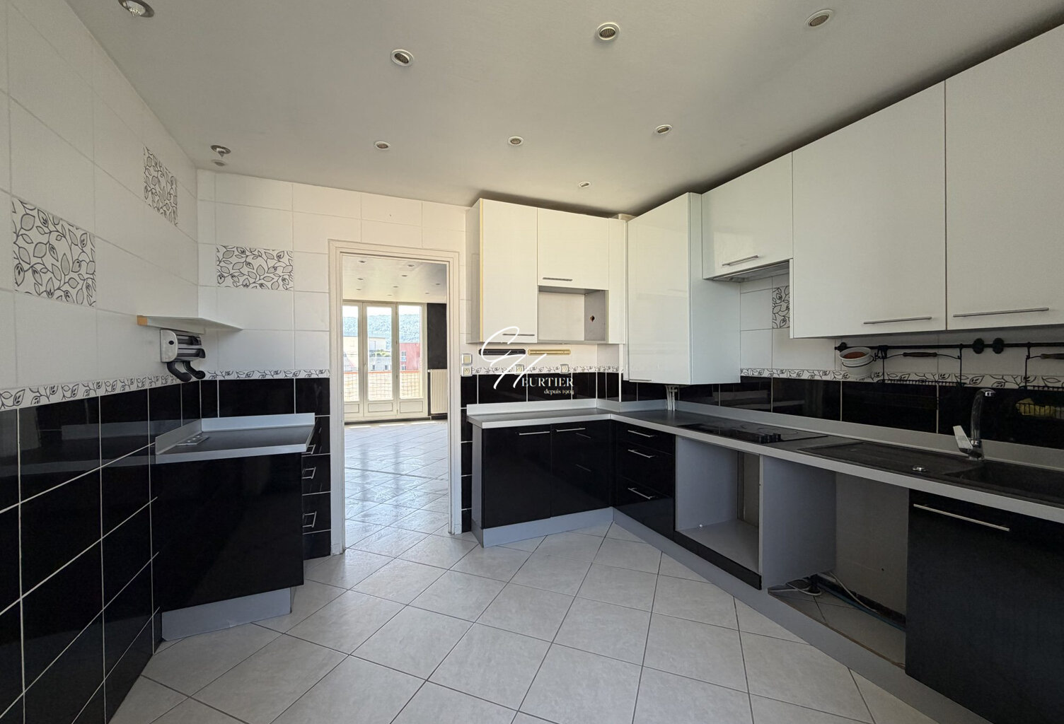 ECHIROLLES Appartement T3 DERNIER ETAGE — photo 1