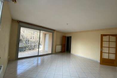Appartement 3 pièces 753 €