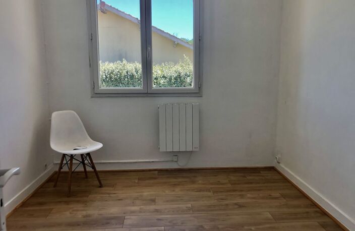 MAISON DE CAMPAGNE MITOYENNE GARAGE ET JARDIN — photo 4