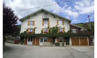 Maison 9 Pièces 250 m² à vendre à Syam (39300)