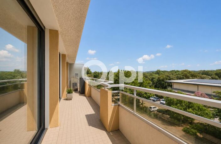 DERNIERE ETAGE - TERRASSE 12m2 - VUE DÉGAGÉE - GARAGE — photo 2