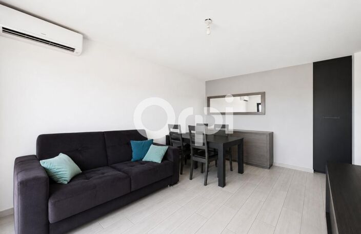 DERNIERE ETAGE - TERRASSE 12m2 - VUE DÉGAGÉE - GARAGE — photo 4