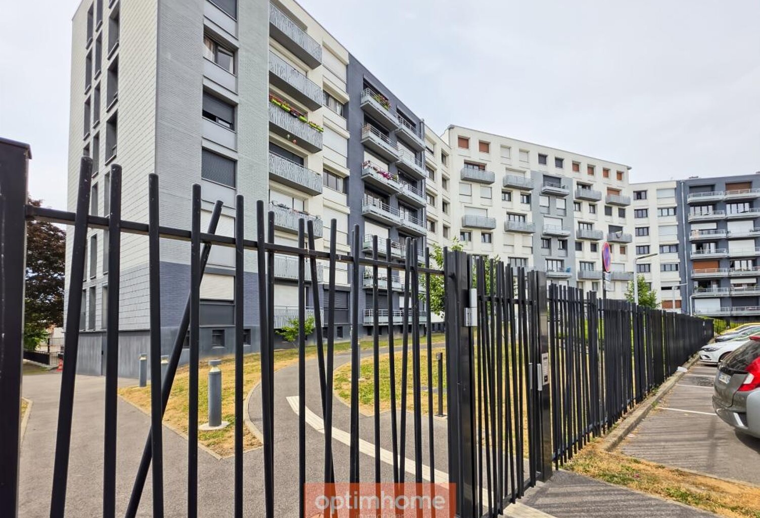T4 de 83 m² – 3 chambres – Balcon – Cave – Garage – Résidence "Plein Sud" – ARRAS — photo 1