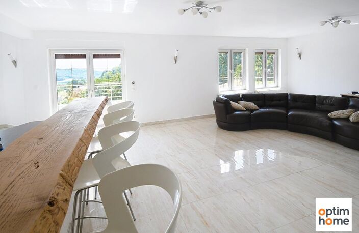 TRES BELLE MAISON INDIVIDUELLE - 4 CHAMBRES - 2 SALLES DE BAIN - 2 GARAGES - TERRAIN DE 25 ARES — photo 3