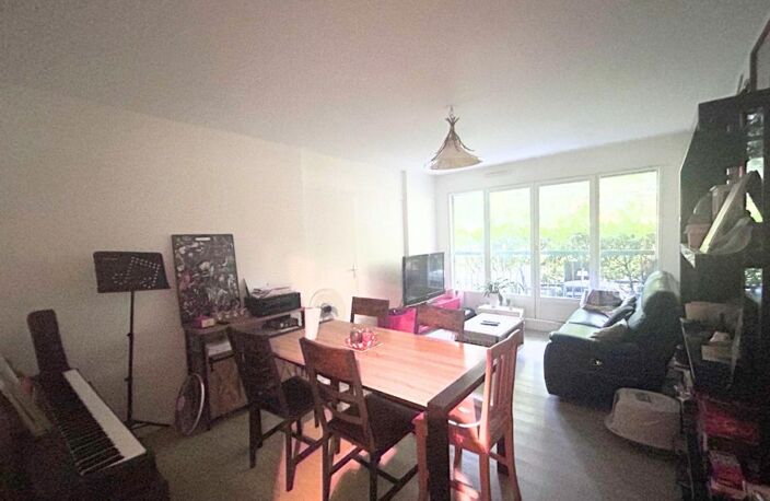 Appartement à vendre 5 pièces - Rez de jardin - CALME - PARKINGS - PROCHE DES COMMODITES — photo 5