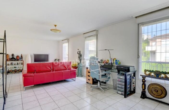 Grand T5 familial 135 m² avec balcons, double garage et cave – Tassin-la-Demi-Lune — photo 4