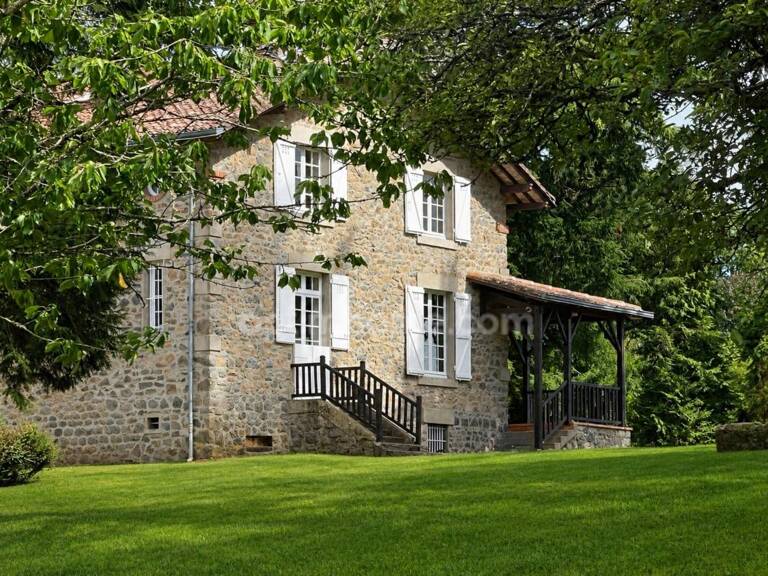 Très Belle maison de caractère  dans parc de 26900 m2 — photo 1