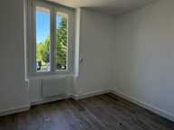 PAVILLON DE PLAIN PIED, 2 CHAMBRES, GARAGE ET JARDIN CLOS — photo 4