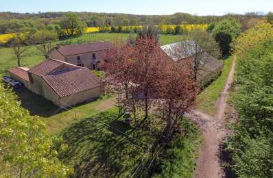 Propriete à vendre 10 pièces AUBIGNY (79) Terrain 27 715 m² — photo du bien