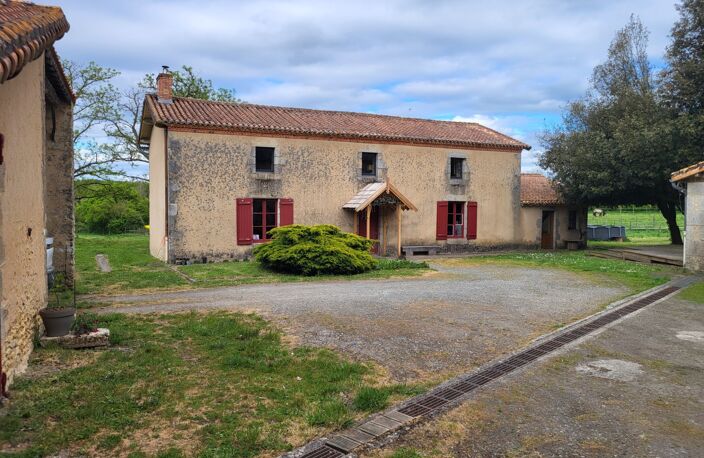 Propriete à vendre 10 pièces AUBIGNY (79) Terrain 27 715 m² — photo 3