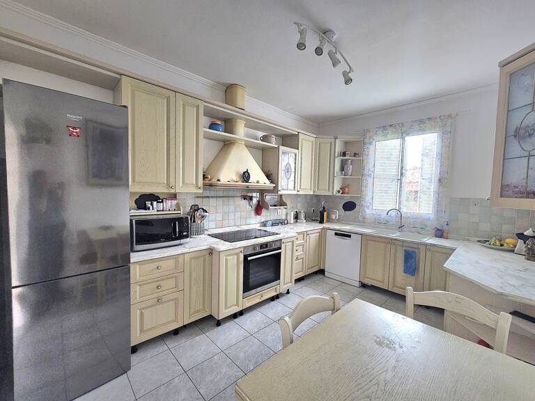 A vendre maison de 300 m2 divisées en 4 habitations, terrain 1395 m2, garage et terrain cOnstructible à MONTE (Haute Corse) — photo 1