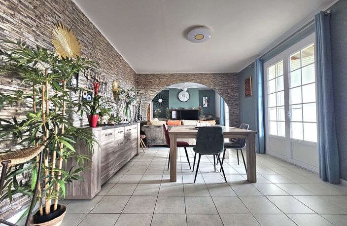 A vendre maison de 300 m2 divisées en 4 habitations, terrain 1395 m2, garage et terrain cOnstructible à MONTE (Haute Corse) — photo 3