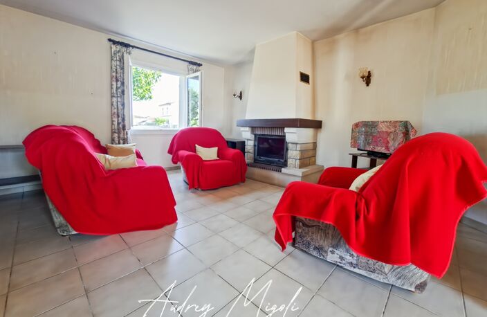 Maison de plain-pied de 90m², proche commerces, avec garage, terrain plat et clôturé — photo 3