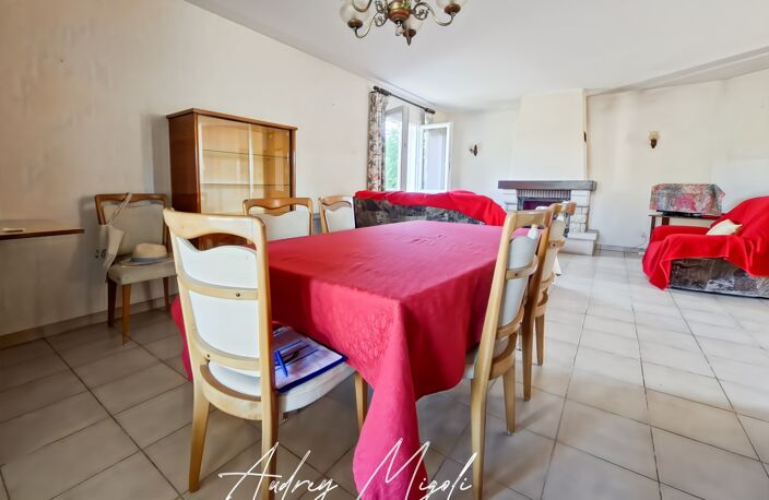 Maison de plain-pied de 90m², proche commerces, avec garage, terrain plat et clôturé — photo 5