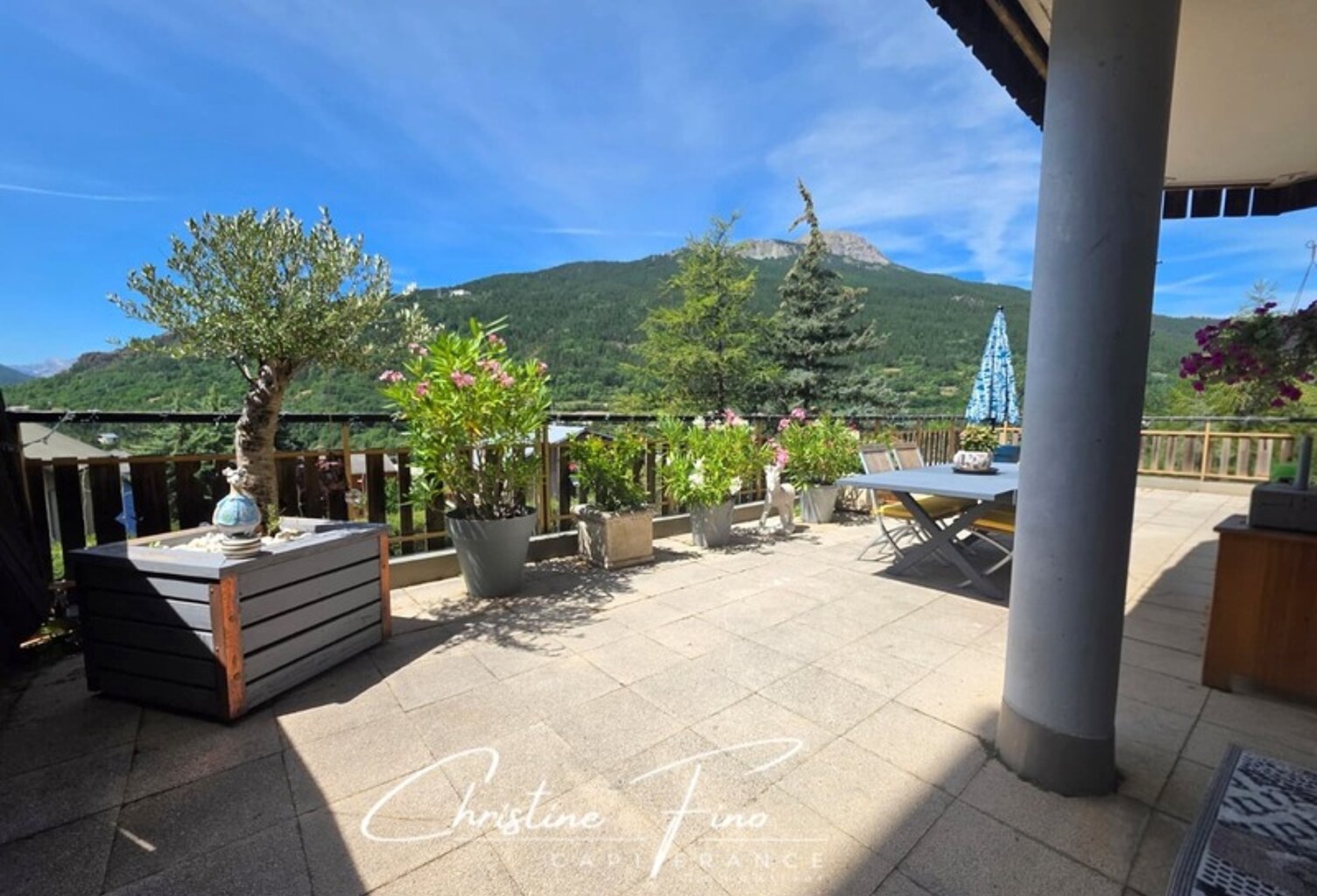BRIANCON-SERRE CHEVALIER T3 AVEC TERRASSE DE 100M² — photo 1