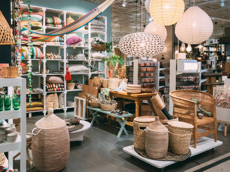 FINISTERE SUD (29) CONCEPT STORE DECORATION D'INTERIEUR 90M2 — photo 1