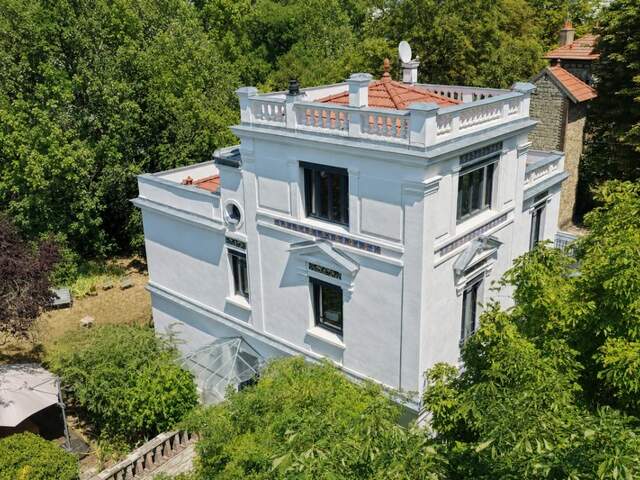 VILLA D'EXCEPTION DE 8 PIECES – UN JOYAU DU PATRIMOINE OVILLOIS — photo du bien