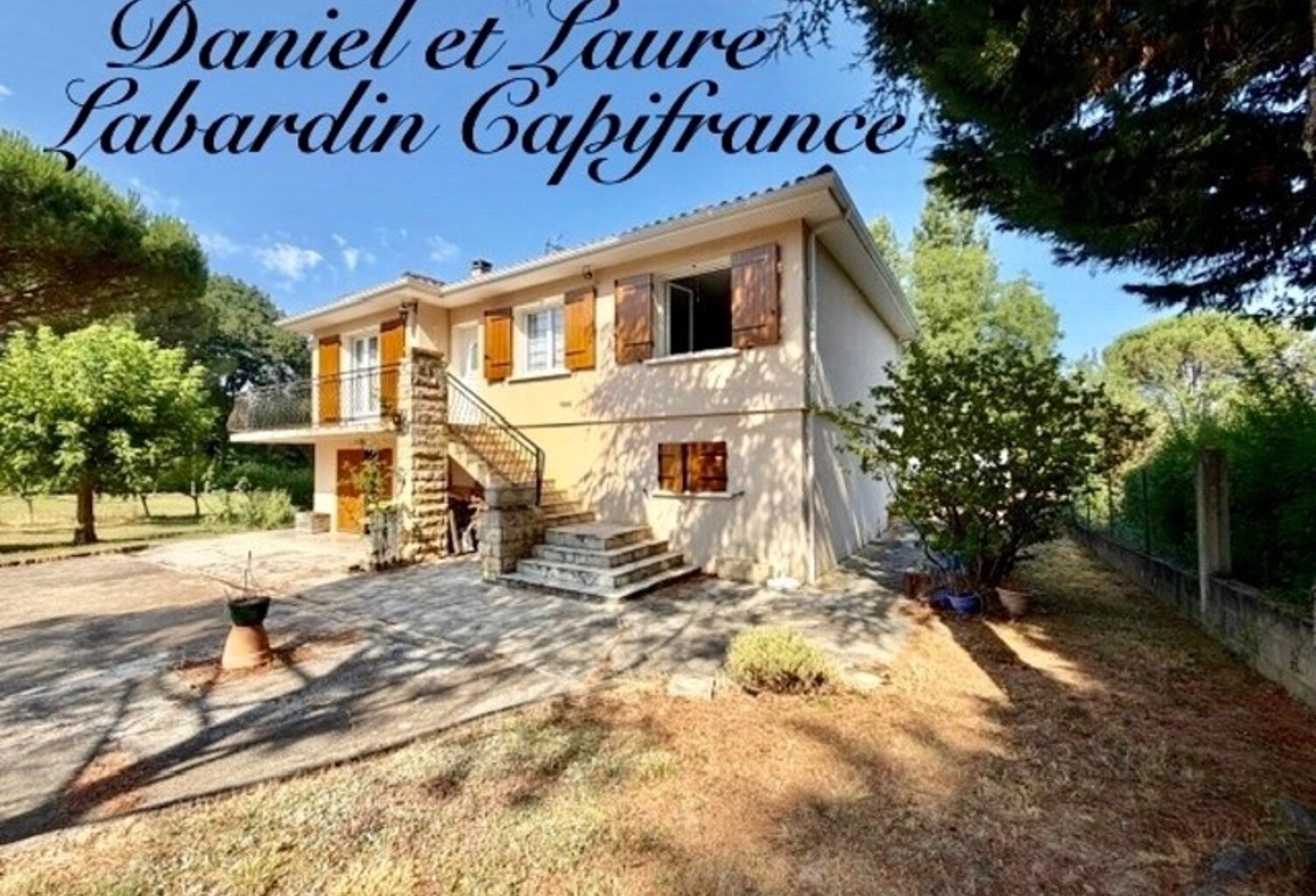 MAISON 6 pièces - 4 chambres - 3390 m2 de terrain sur les hauteurs — photo 1