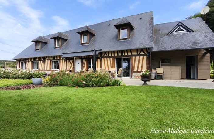 A 20 KMS de Fécamp. Ensemble immobilier comprenant 2 habitations (303 m²);1 piscine; triple garage; Terrain 5215 m² — photo 2